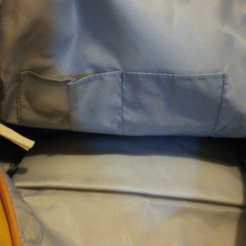 Hi Ya backpack - Picture 3 of 3
